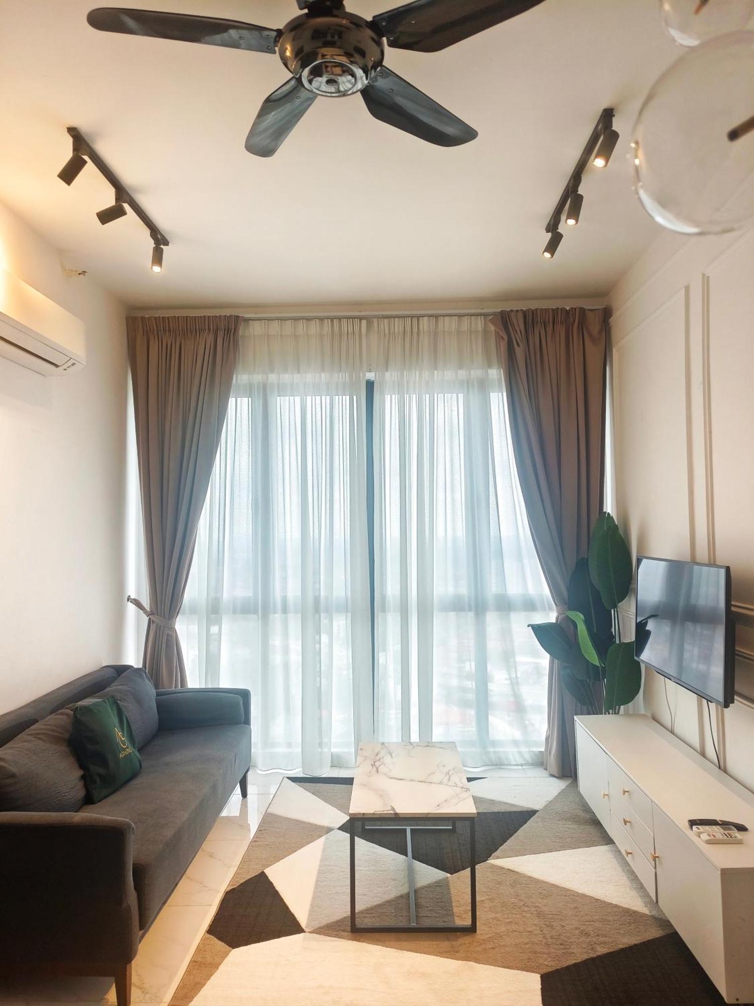 One Bedroom Troika Kota Bharu By Aghome, Modern Design Eksteriør bilde